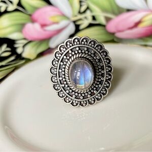 925 Sterling Silver & Moonstone Ring